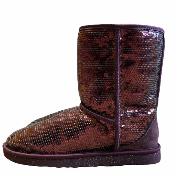 UGG Shoes - NWOT Women’s rare sequin Ugg boots classic short Wine/Purple